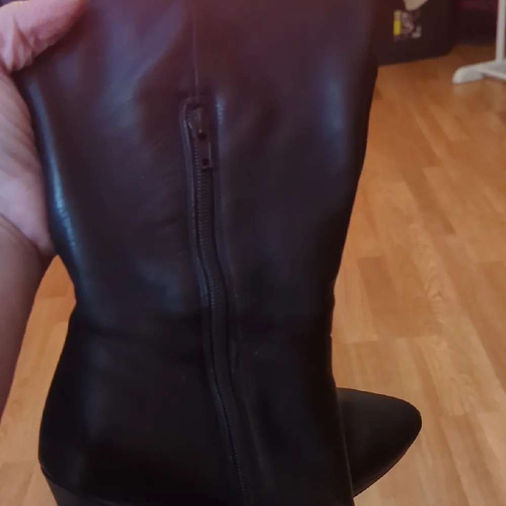Audrey Brooke Black Over the Knee Boots